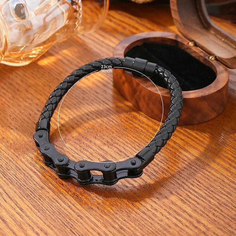 Retro Classic Creative Sword Shaped Bracelets for Men and Women Fashion Personality Exquisite Open Bracelets Party Jewelry Gifts