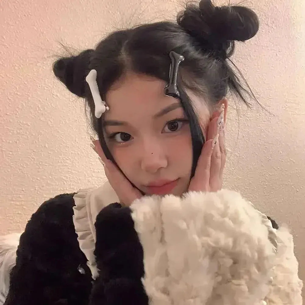 White Bone Hair Clip Cute Cartoon Bobby Pin Y2k Fashion Hair Volume Clip Small Hairpins Barrettes Creative Hair Accessories 2025